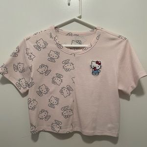 Hello Kitty by Sanrio Juniors XL Embroidered / Print Crop Top